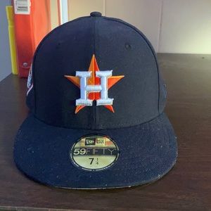 Men’s Houston Astros New Era Navy Fitted Hat with  EXCLUSIVE “World Series 2017”